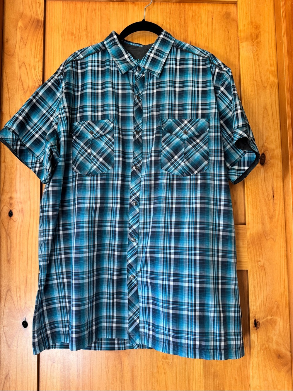 Kuhl Blue Plaid Short-Sleeve Men’s Button-Up Shirt